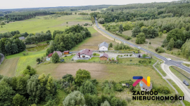 Atrakcyjna działka budowlana z usługami Łaz